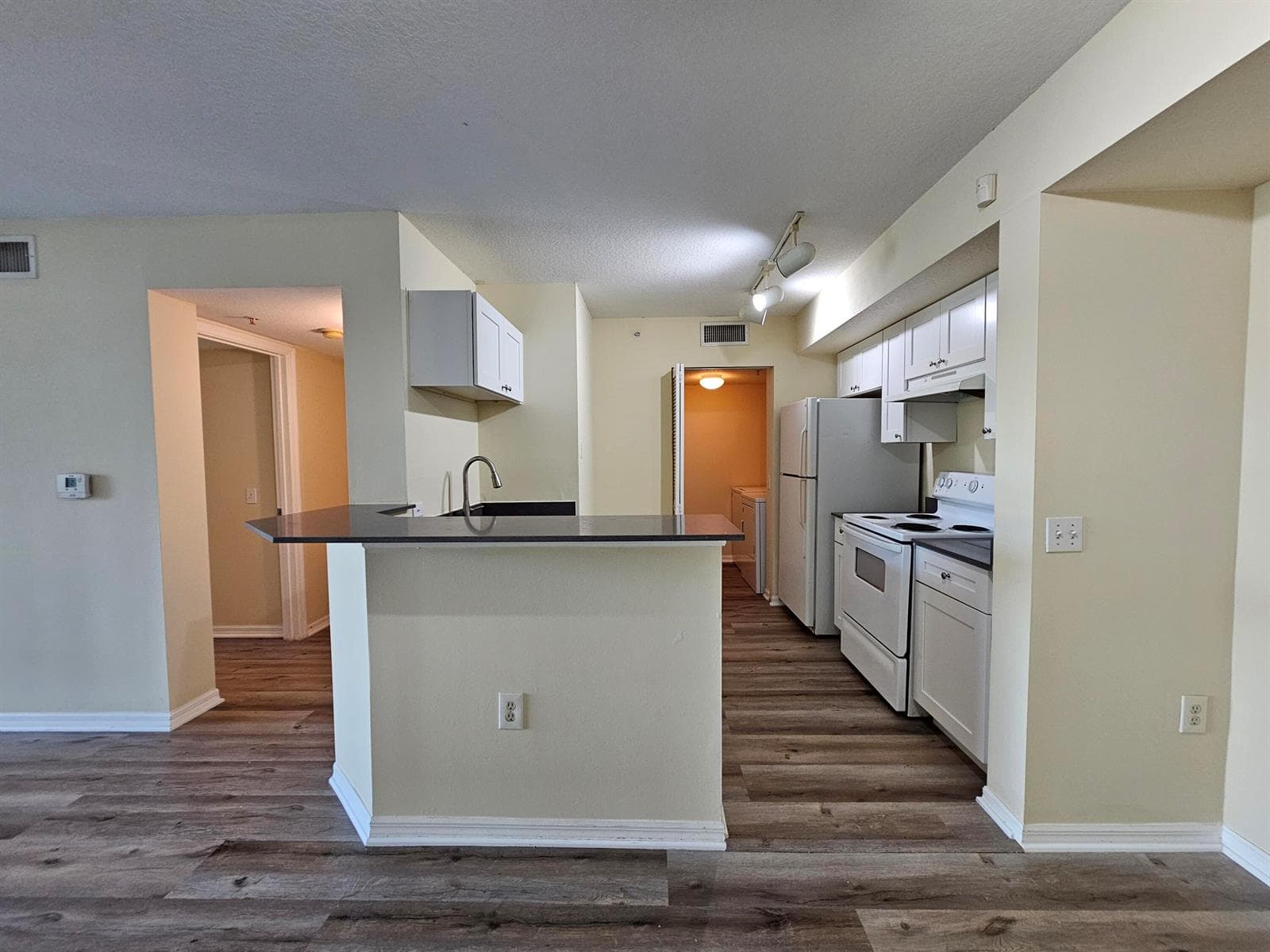 604 Villa Circle # 604, Boynton Beach, FL 33435 photo 4
