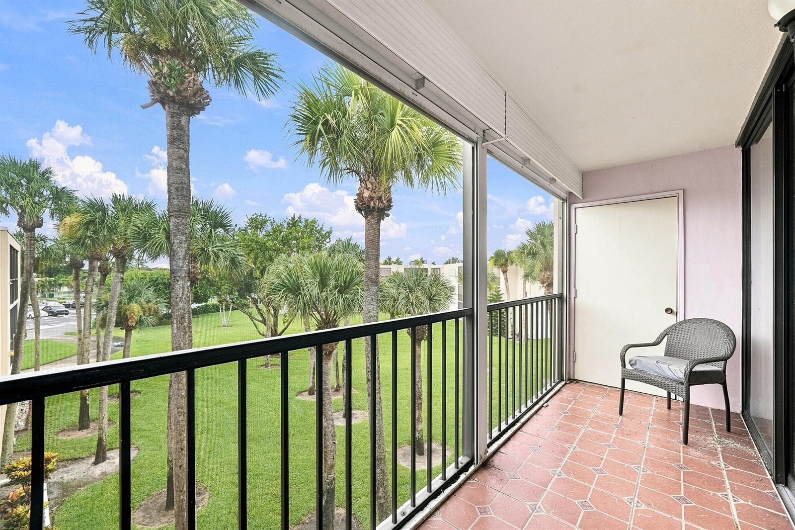 5370 Las Verdes Circle # 304, Delray Beach, FL 33484