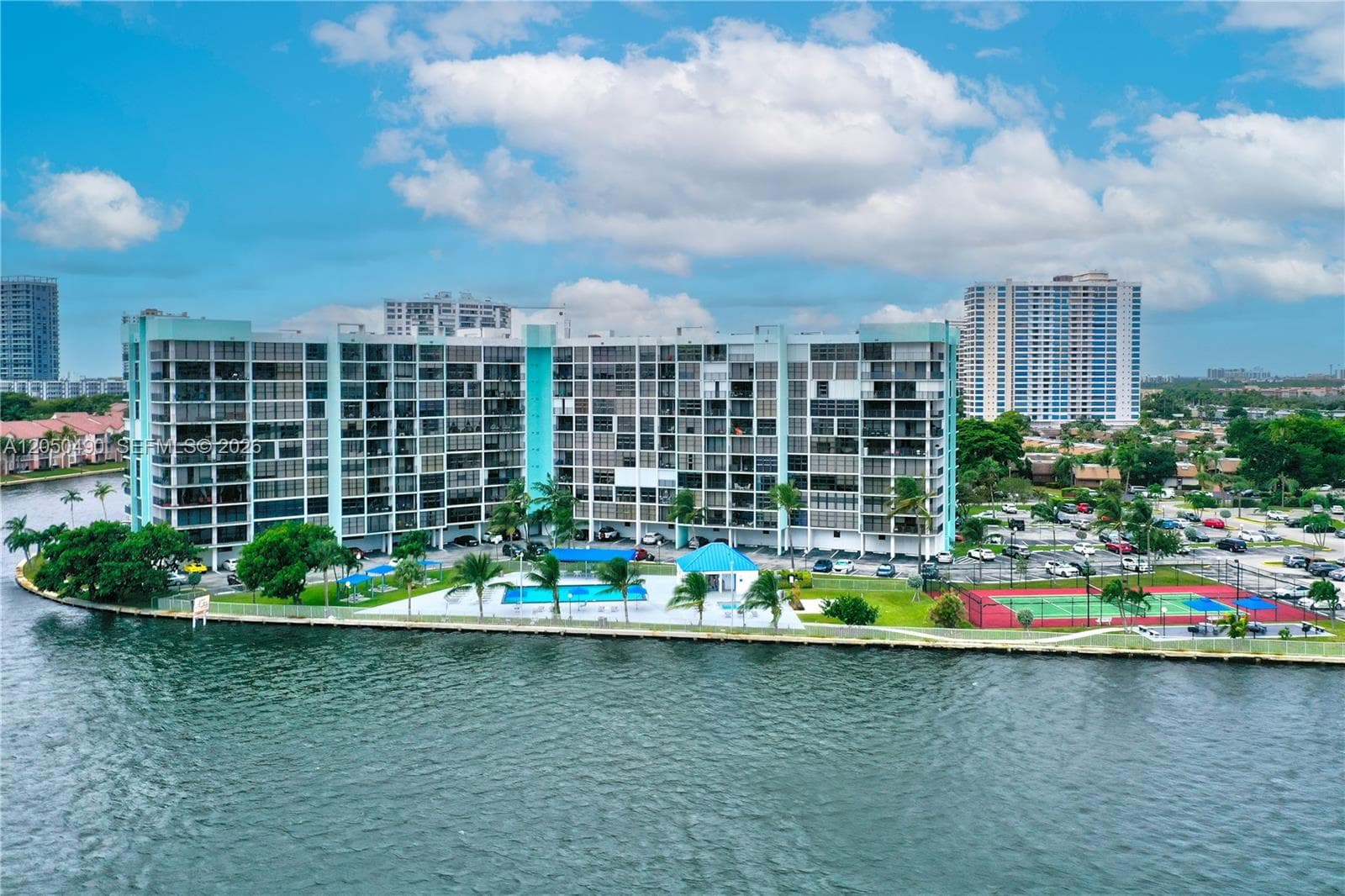 200 E Leslie Dr # 722, Hallandale Beach, FL 33009 photo 3