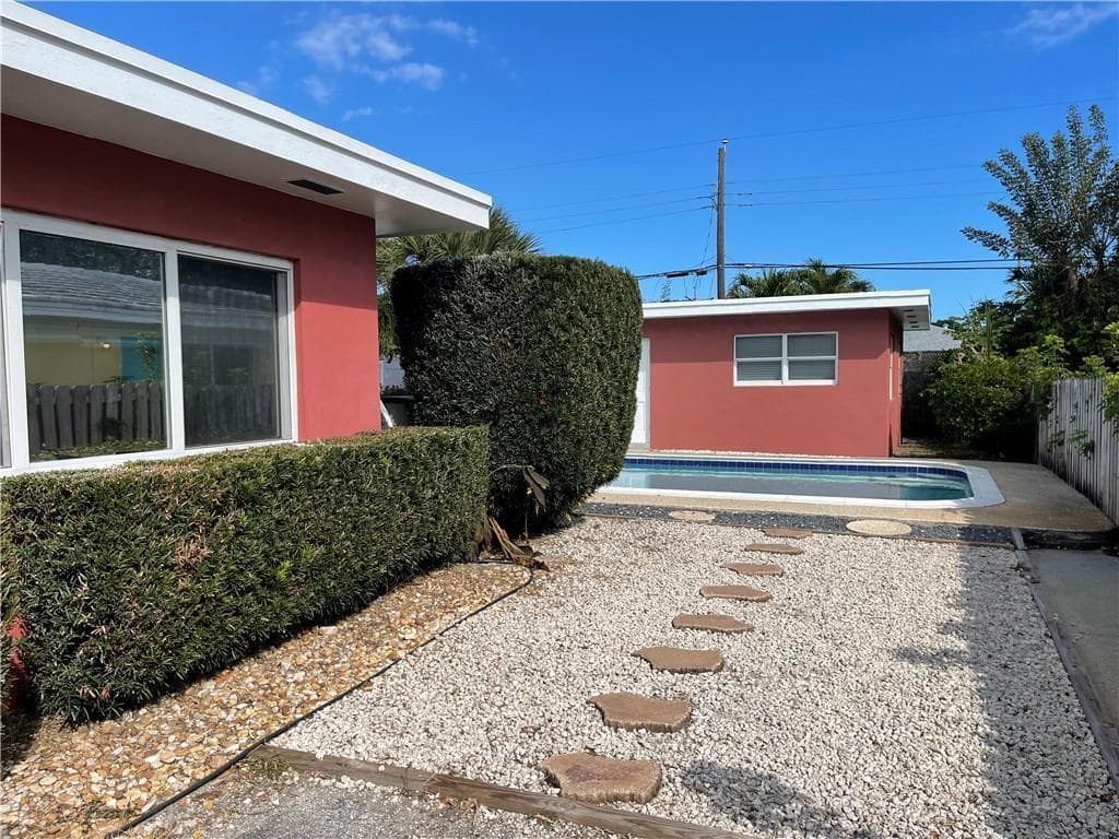 616 NE 11th Avenue, Pompano Beach, FL 33060 photo 3
