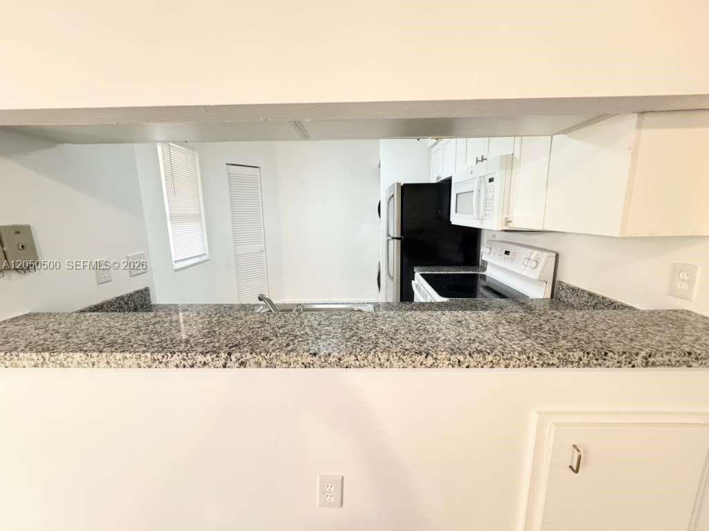 14208 Glenmoor Dr # 14208, West Palm Beach, FL 33409 photo 5