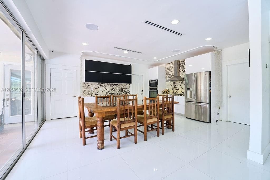 21601 SW 154th Ave, Miami, FL 33170 photo 2