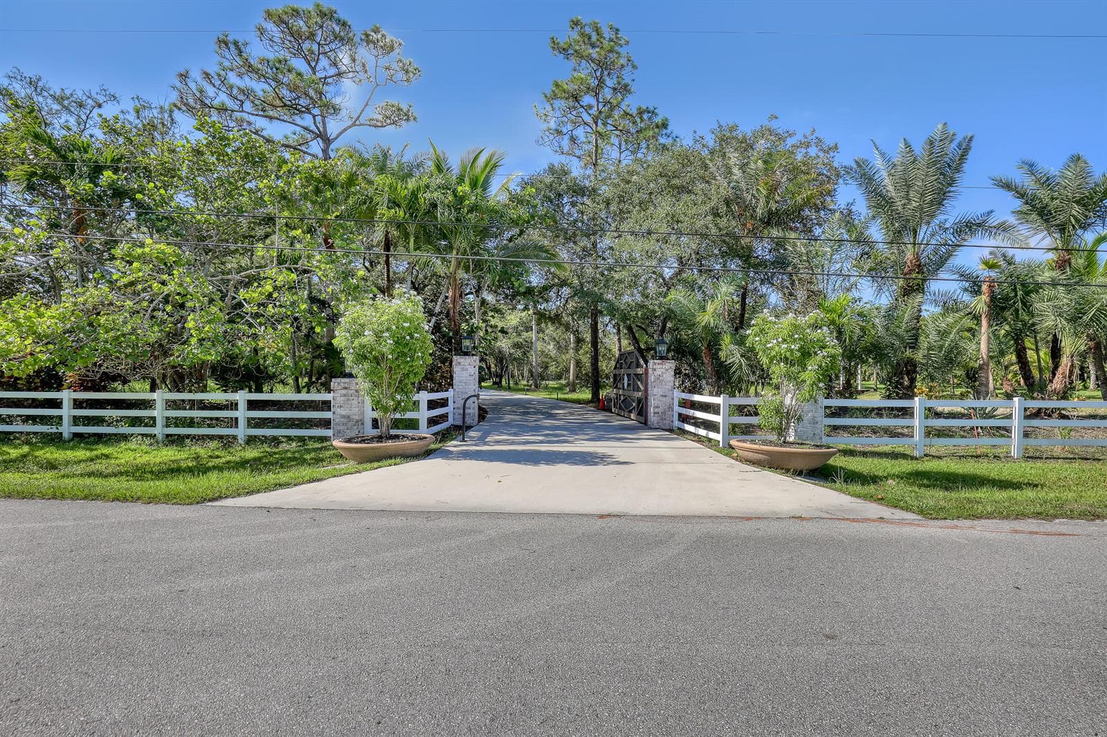10780 Anderson Lane, Wellington, FL 33449 photo 3