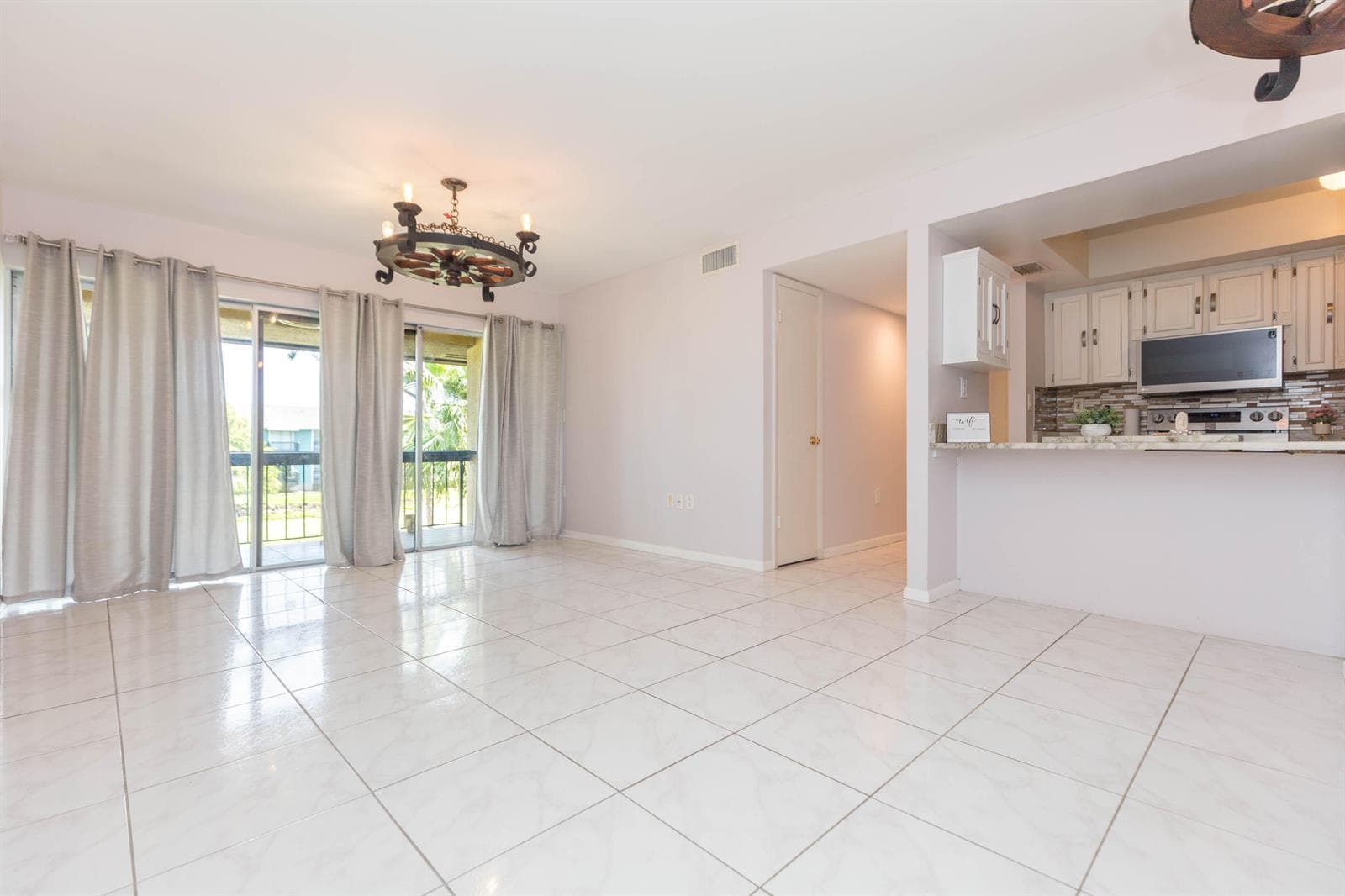 895 N Village Drive N # 204, FL 33716 photo 2