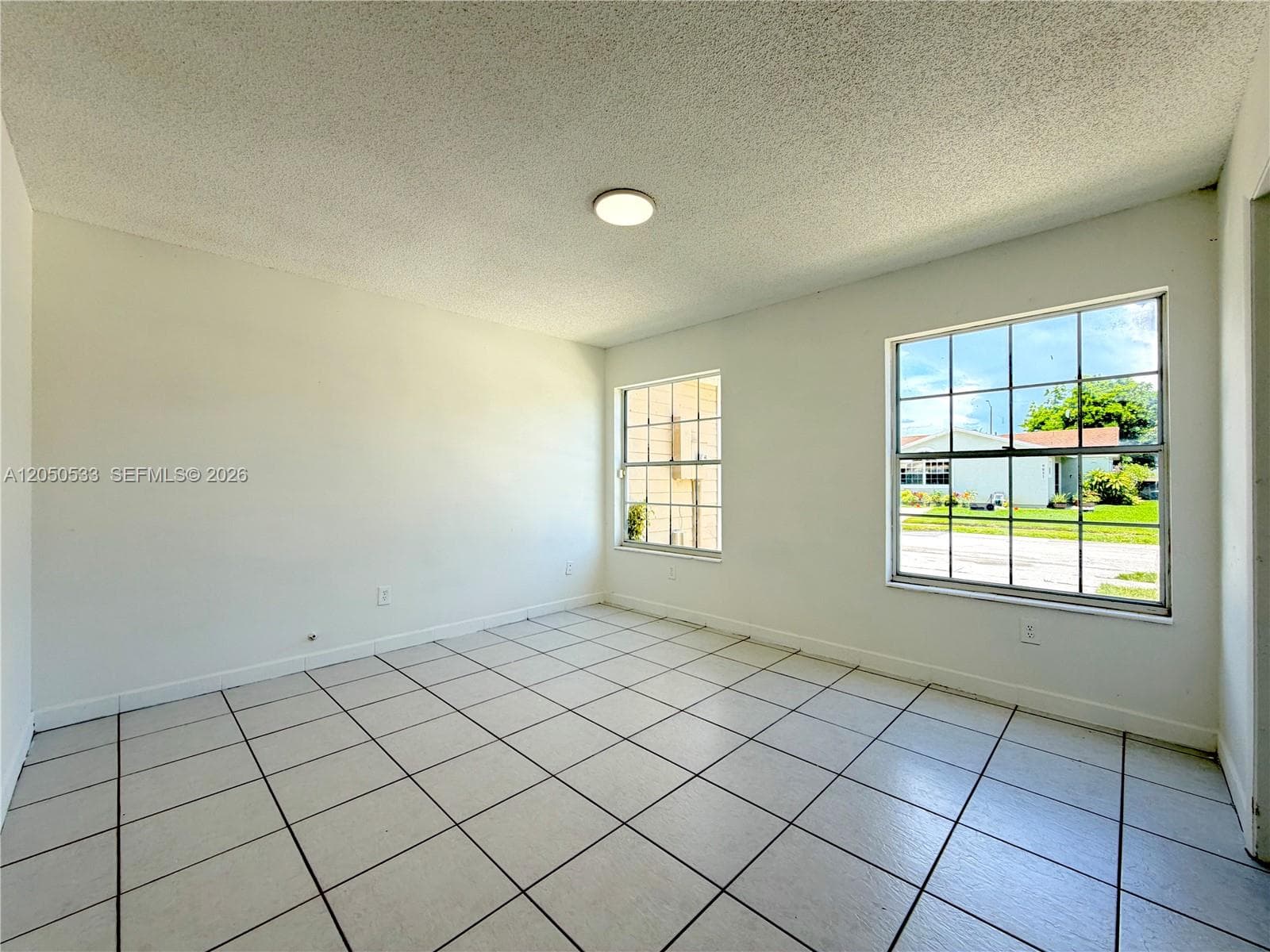 9850 W Heather Ln, Miramar, FL 33025 photo 5