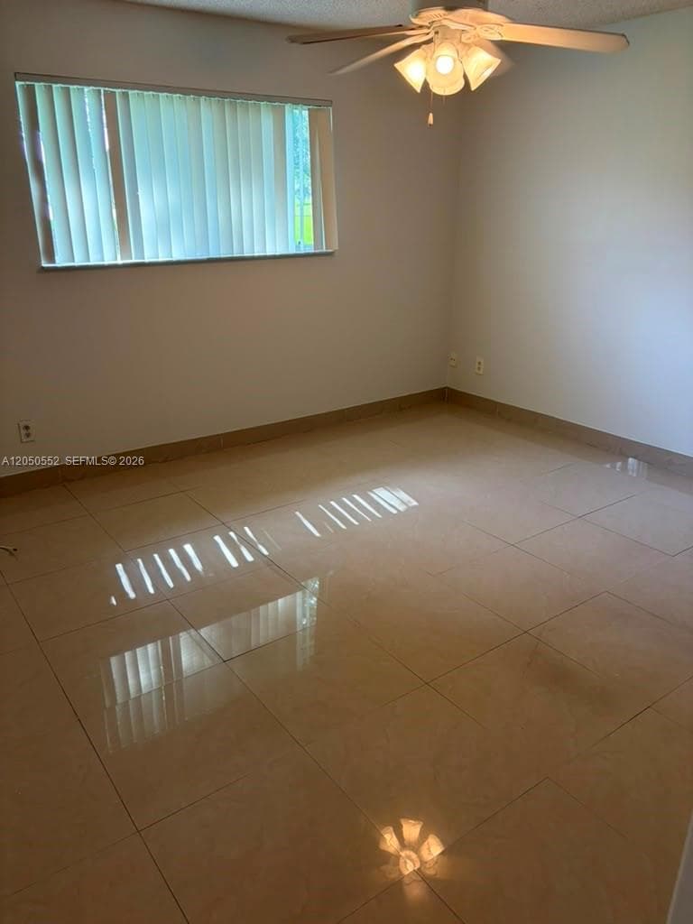 3461 NW 44th St # 102, Oakland Park, FL 33309 photo 4