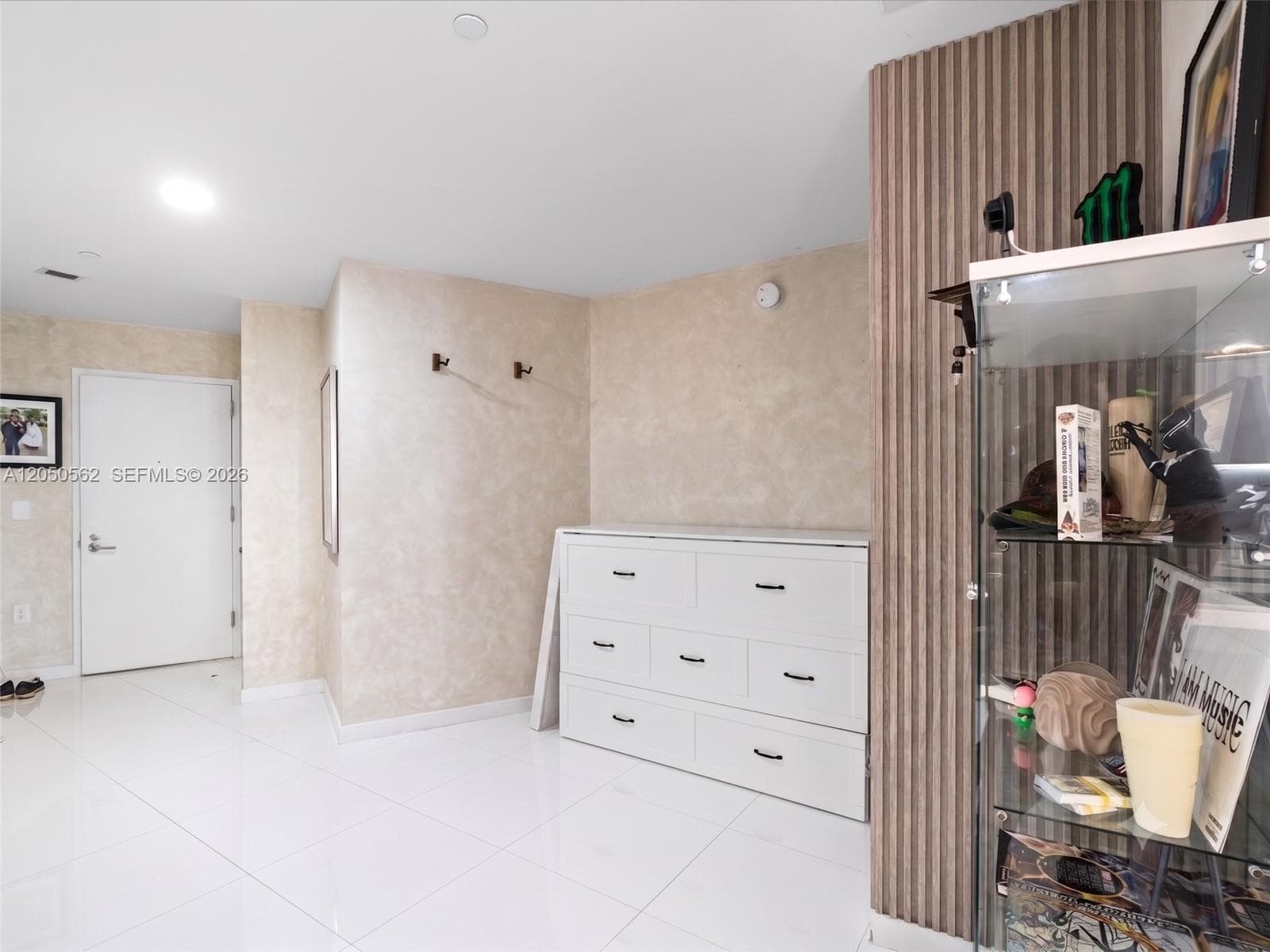 851 NE 1st Ave # 3000, Miami, FL 33132 photo 4