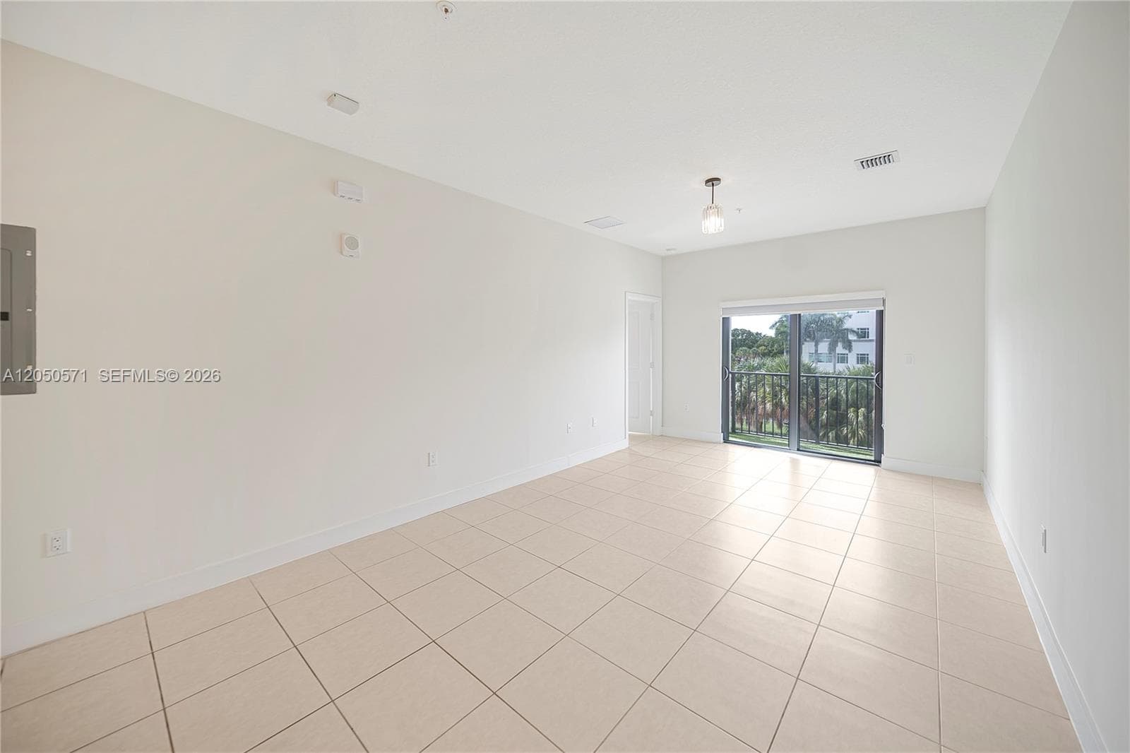 8265 NW 41st St # C-202, Doral, FL 33166