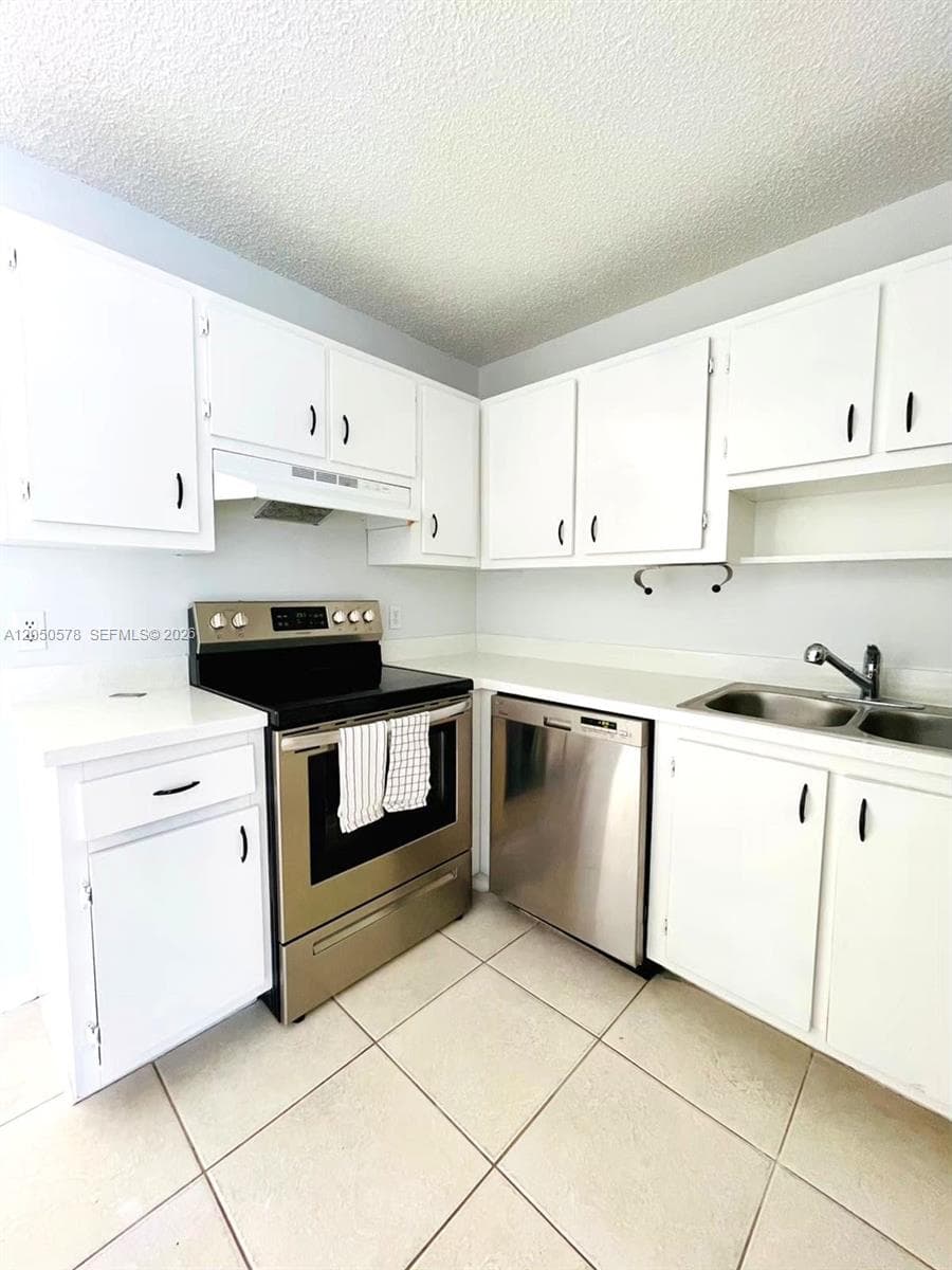 4503 SE Ontario Dr, Stuart, FL 34997 photo 4