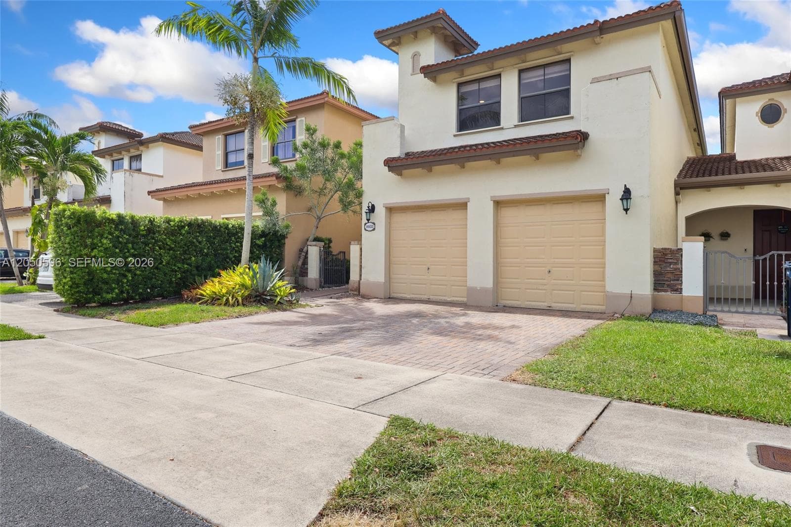 8932 SW 228th Ln, Cutler Bay, FL 33190 photo 2
