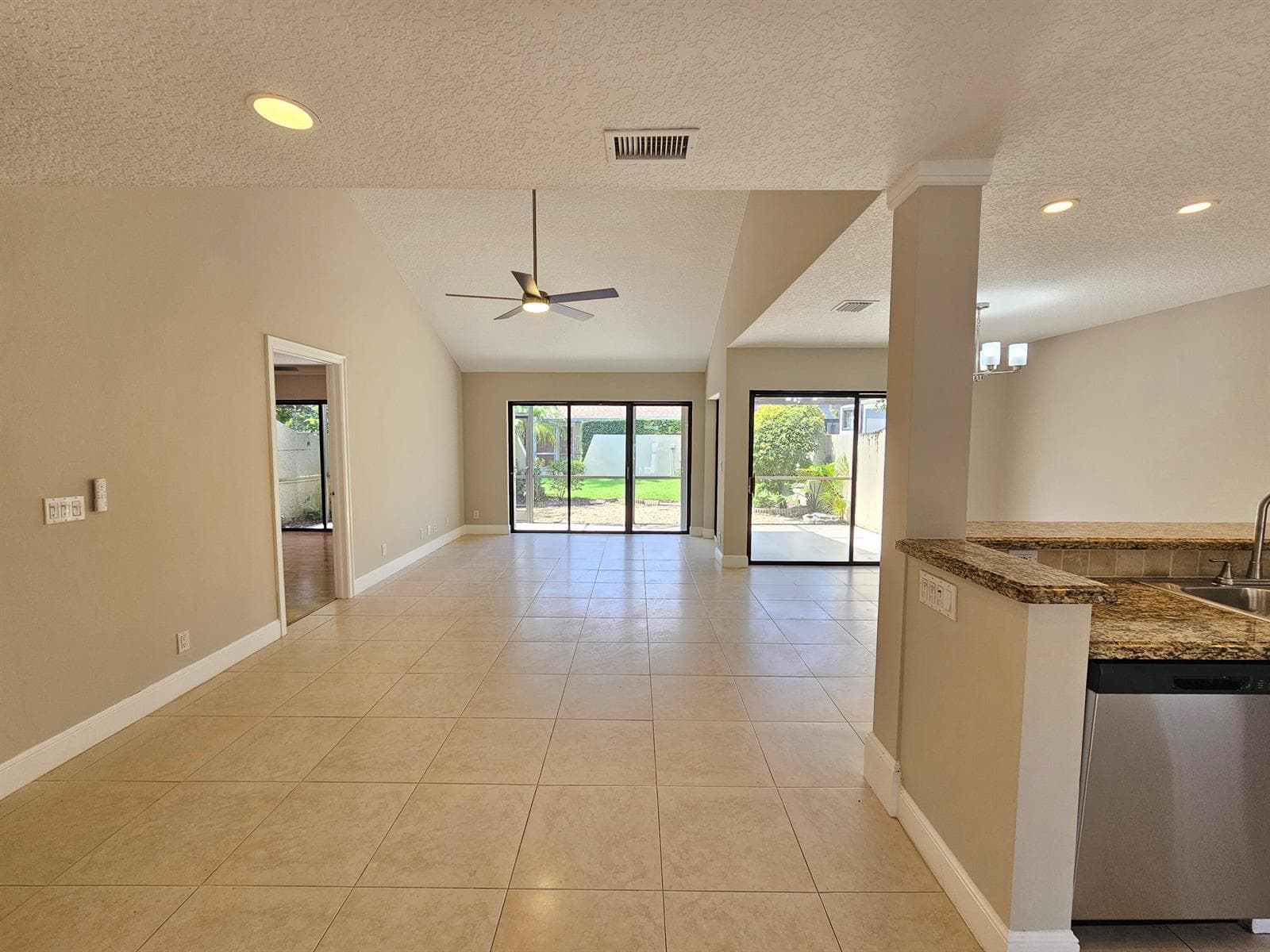 17200 Fownes Crescent, Jupiter, FL 33477 photo 5