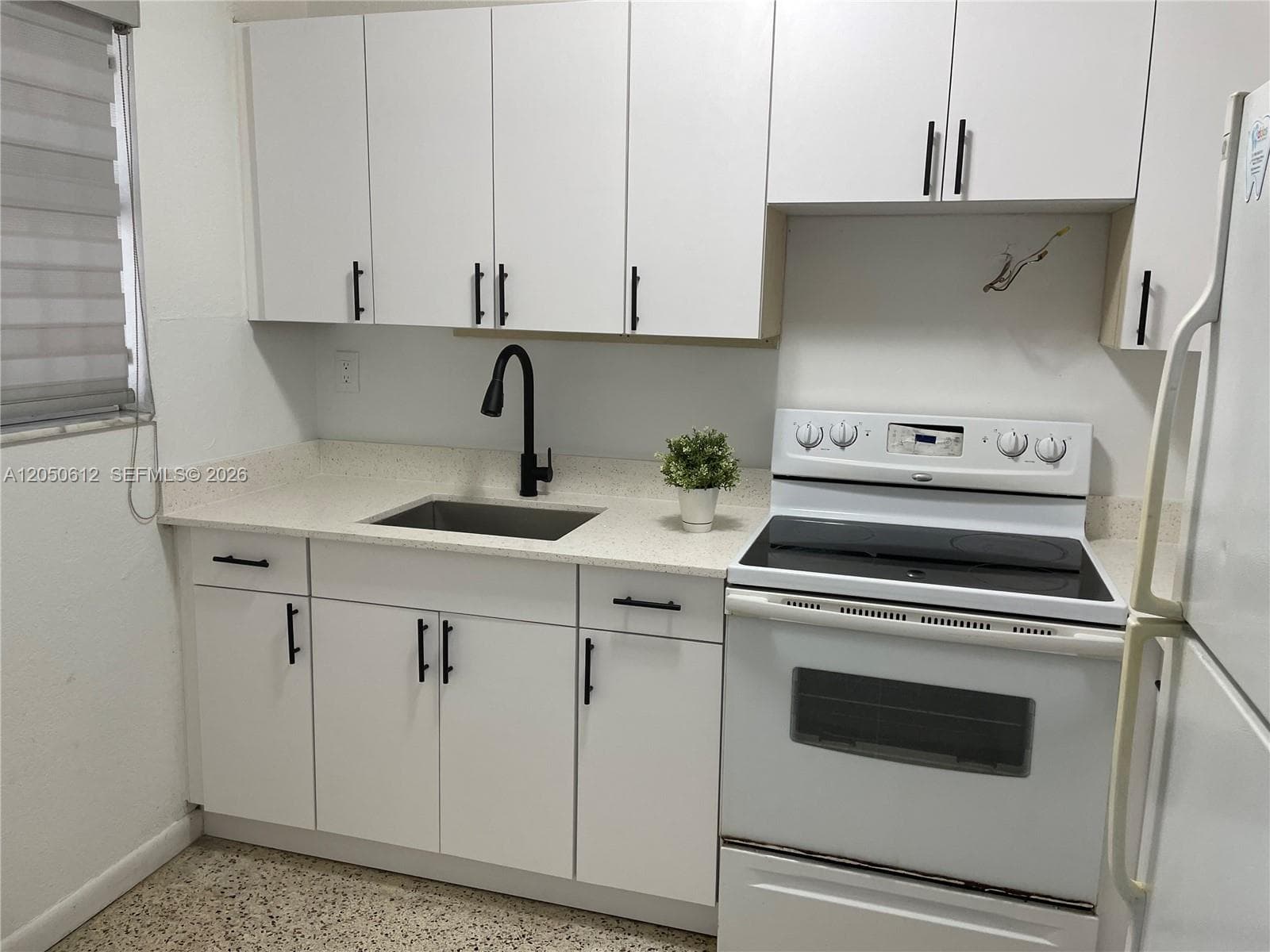 142 SW 18th Ave # 19, Miami, FL 33135 photo 2
