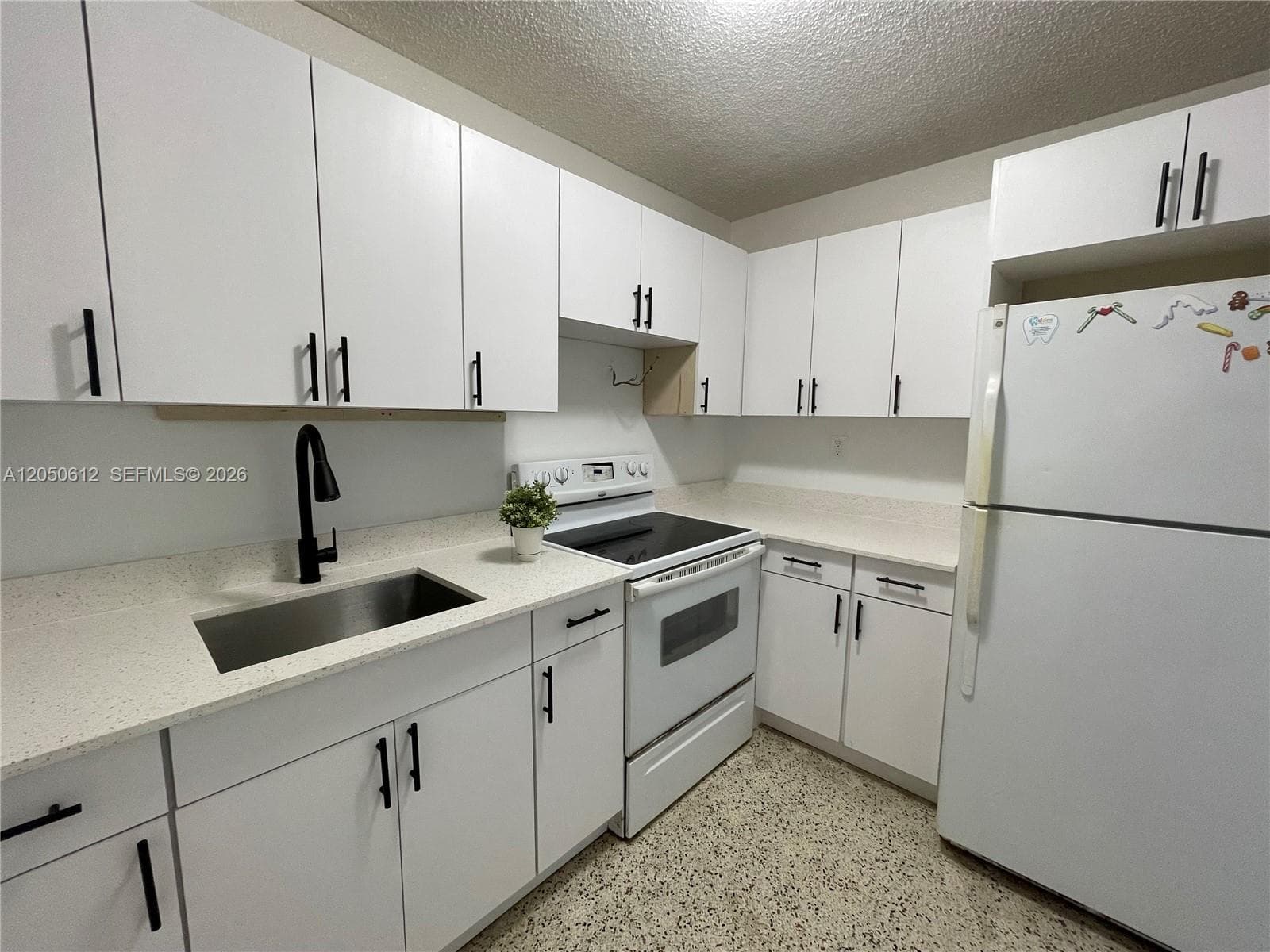 142 SW 18th Ave # 19, Miami, FL 33135 photo 4