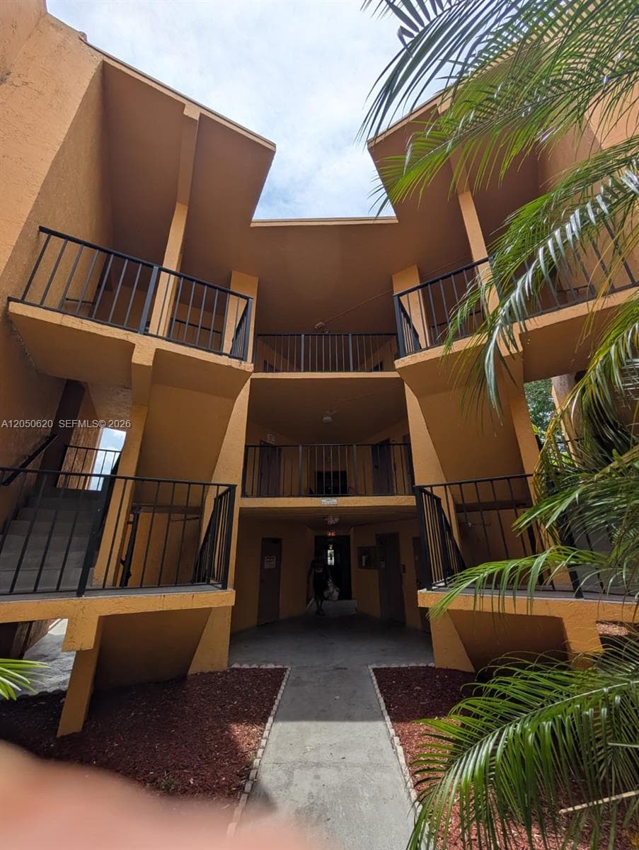 4354 NW 9TH AVE # 13-2C, Deerfield Beach, FL 33064 photo 2