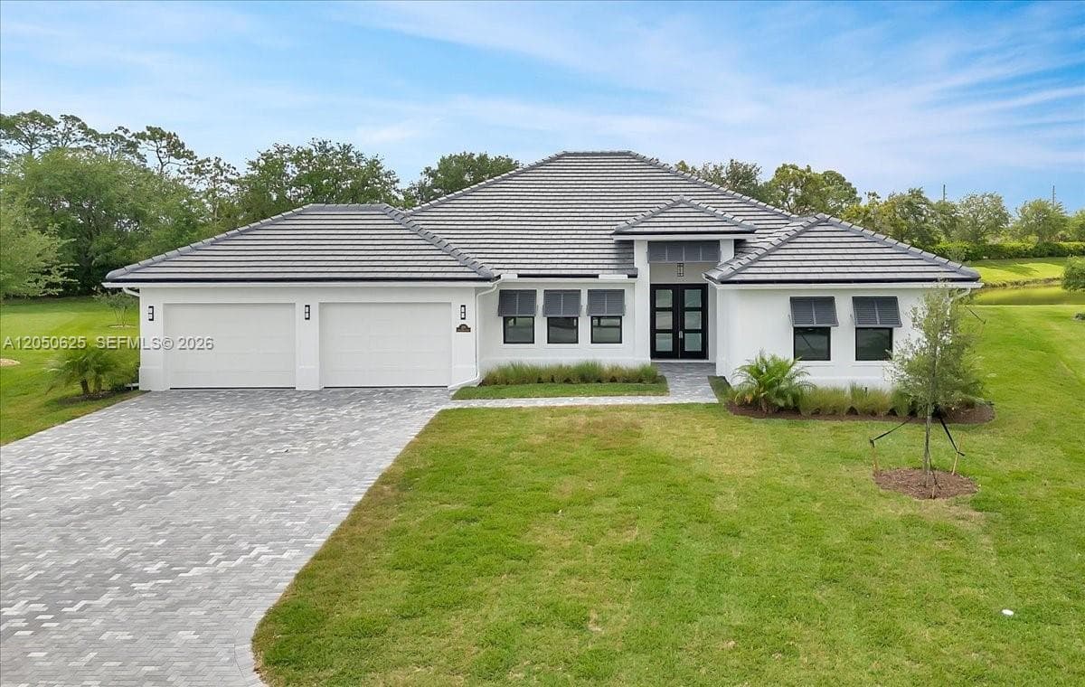 520 Caroline Dr, Vero Beach, FL 32968 photo 3