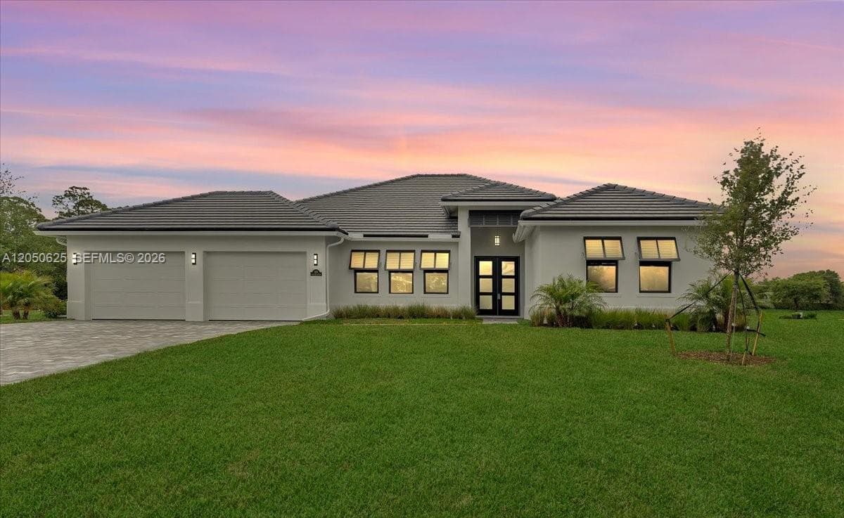 520 Caroline Dr, Vero Beach, FL 32968 photo 4