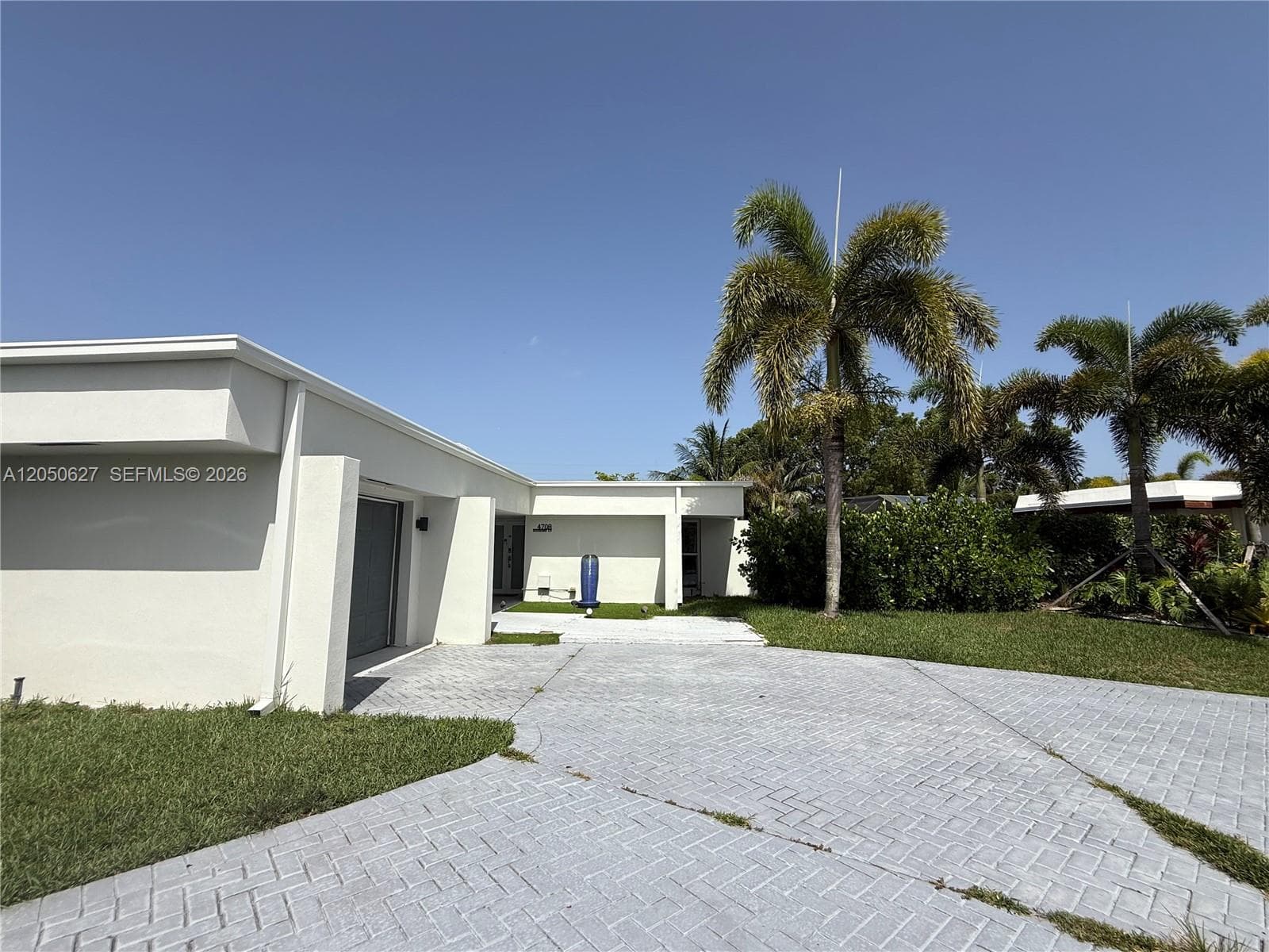 4708 Bayberry Ln, Tamarac, FL 33319 photo 2