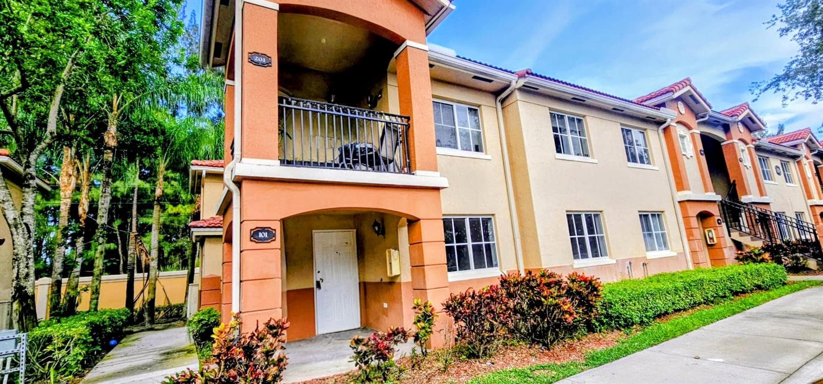 3770 N Jog Road # 101, West Palm Beach, FL 33411