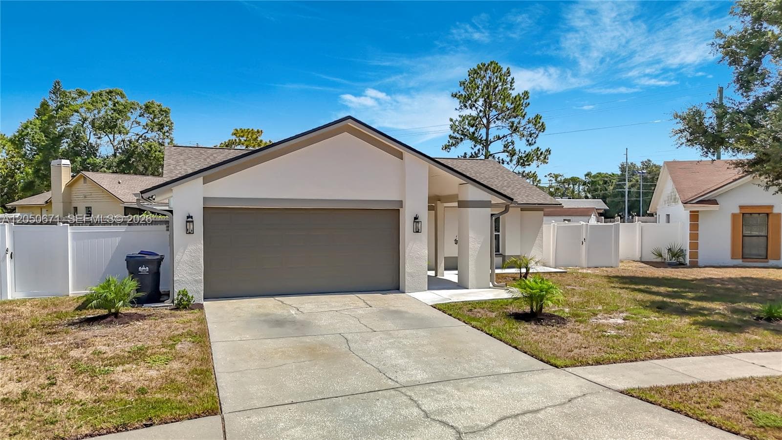 10813 Roundview Lane, Tampa, FL 33624 photo 3