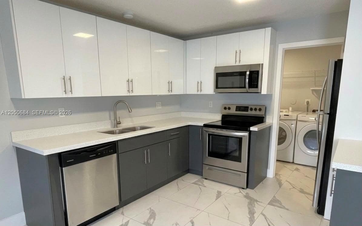 1370 NW 3rd St # ., Dania Beach, FL 33004 photo 3