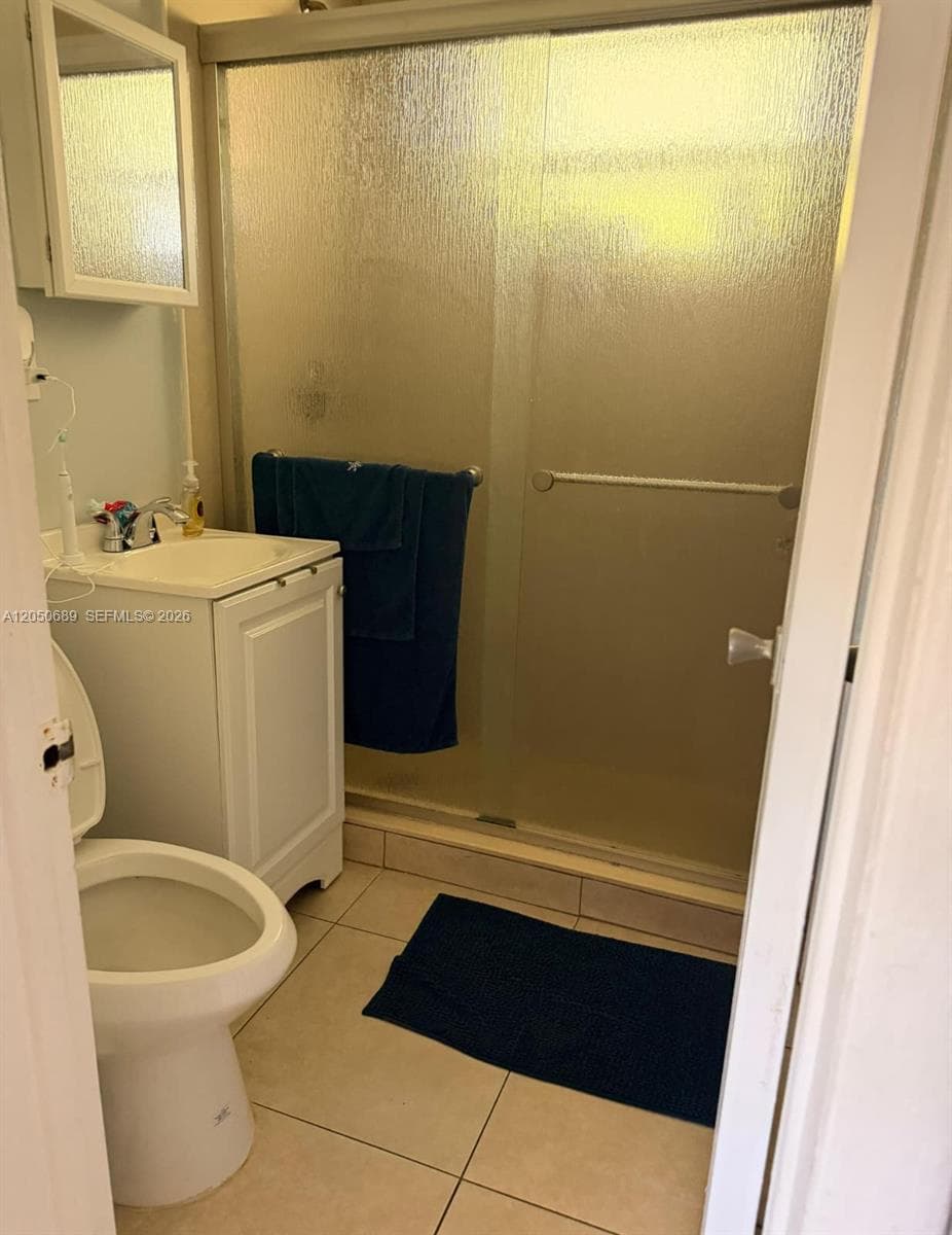 695 697 Curtiss Dr, Opa-Locka, FL 33054 photo 3