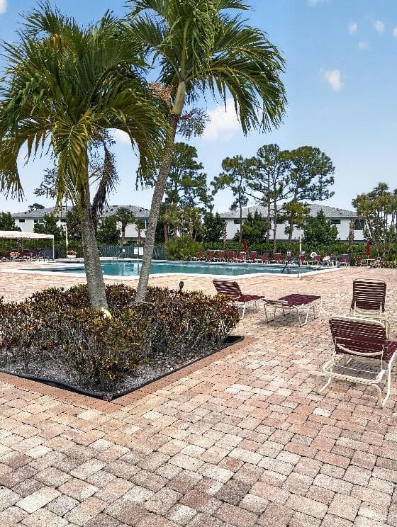 4820 Lucerne Lakes Boulevard W # 402, Lake Worth, FL 33467 photo 3