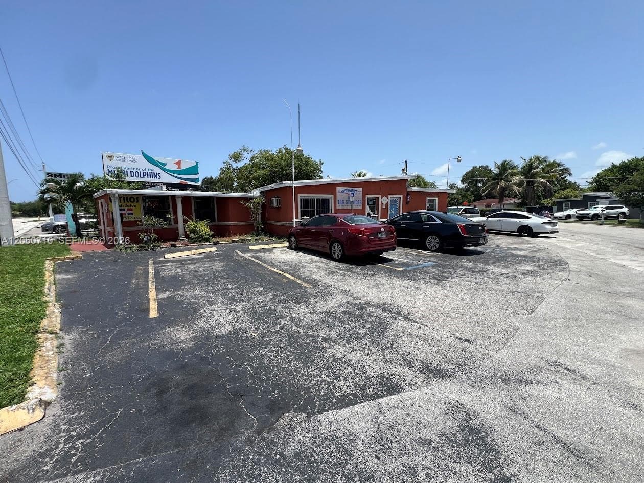 5720 W Hallandale Beach Blvd, West Park, FL 33023 photo 2