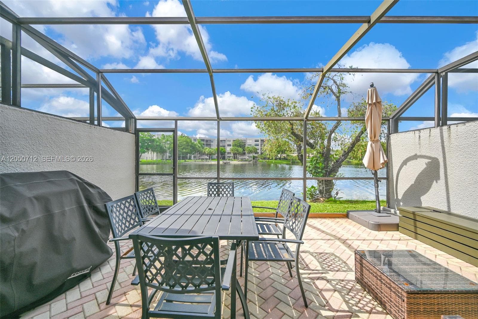 11290 NW 14th Ct, Pembroke Pines, FL 33026