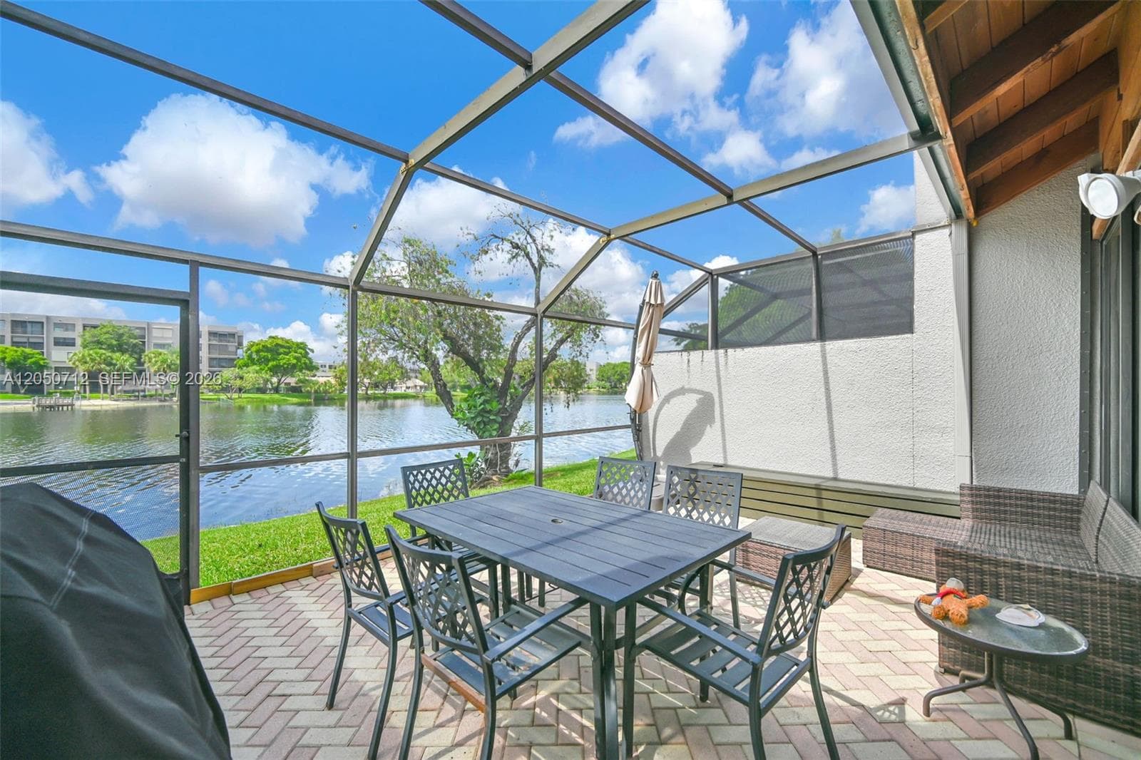 11290 NW 14th Ct, Pembroke Pines, FL 33026 photo 5