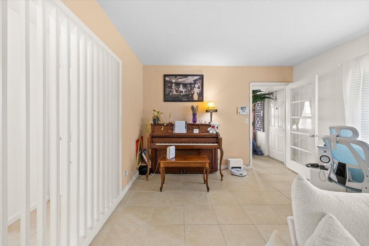 327 S Ocean Breeze # 1, Lake Worth, FL 33460 photo 5