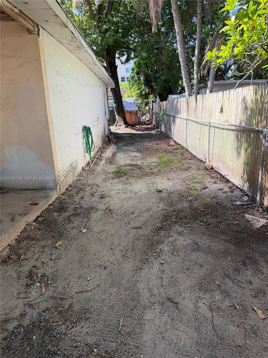 3555 SW 23rd St, Miami, FL 33145 photo 3
