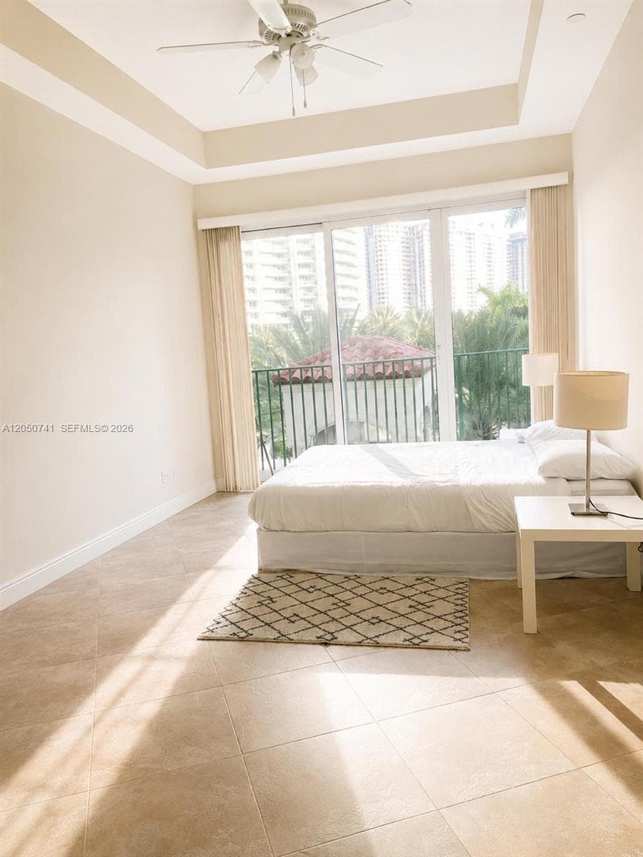 20000 E Country Club Dr # 405, Aventura, FL 33180 photo 5