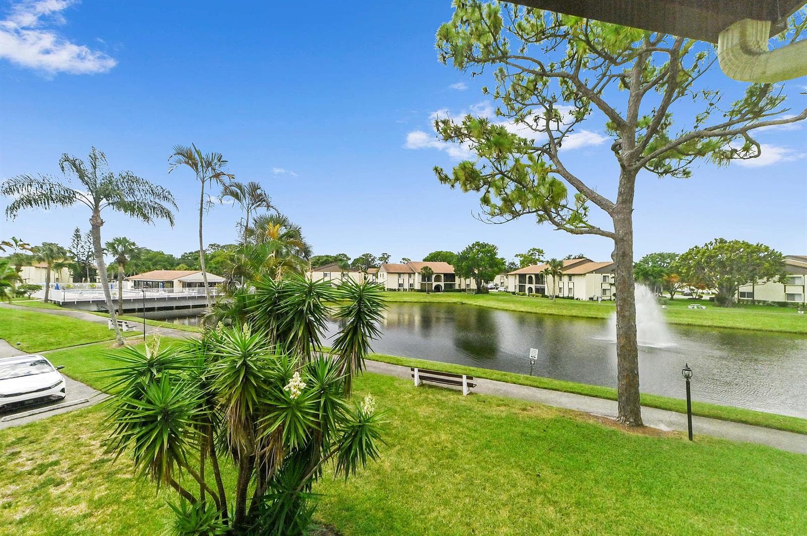 3561 Pine Tree Court # A-2, FL 33463 photo 2