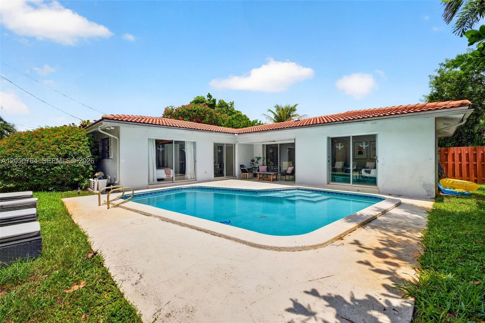 1750 NE 56th St, Fort Lauderdale, FL 33334 photo 2