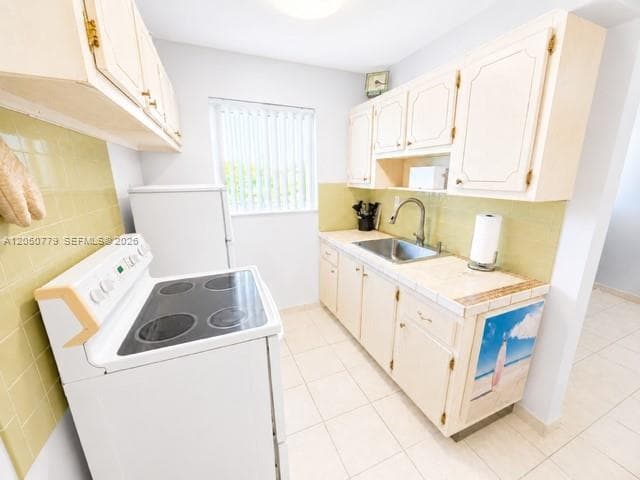 2145 Pierce St # 416, Hollywood, FL 33020
