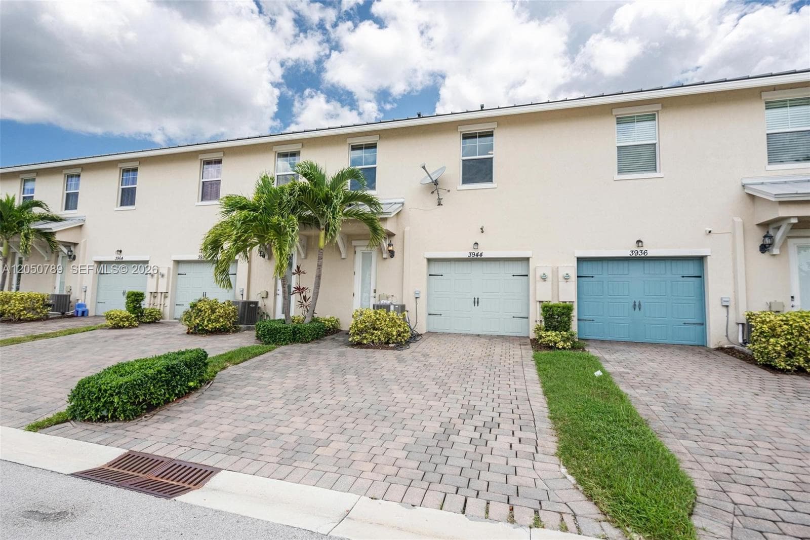 3944 Poinciana Ln # 3944, Hollywood, FL 33021 photo 5