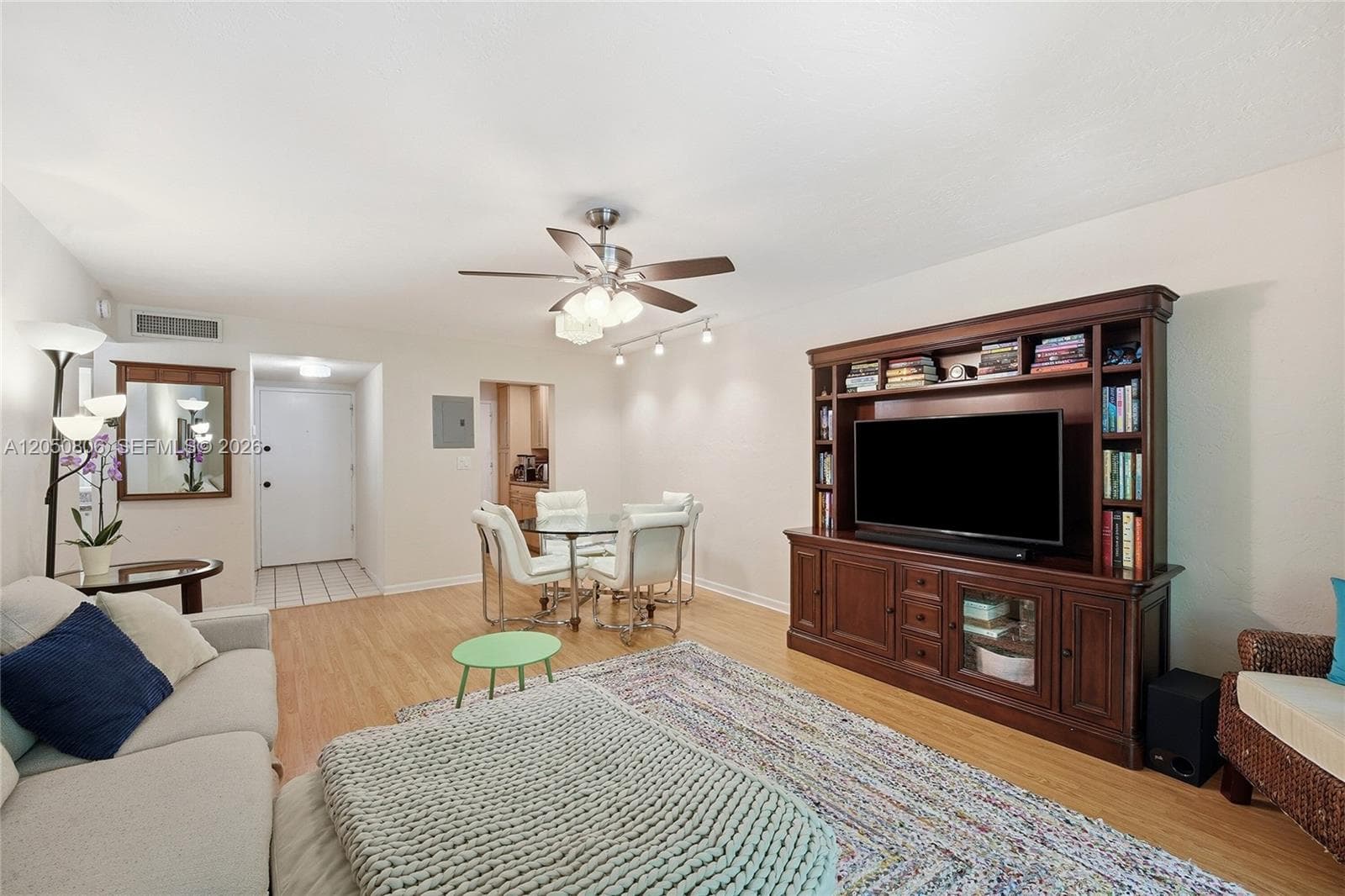 1205 Mariposa Ave # 403, Coral Gables, FL 33146 photo 4