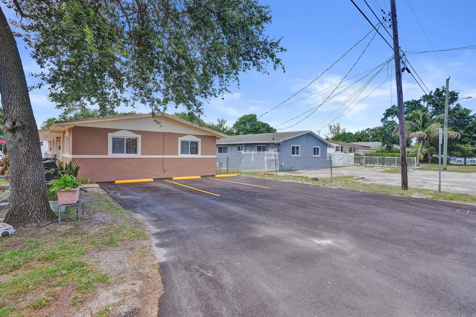2147 NW 100th Street, Miami, FL 33147 photo 4