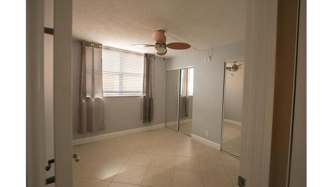 480 Executive Center Drive # 2g, West Palm Beach, FL 33401 photo 5