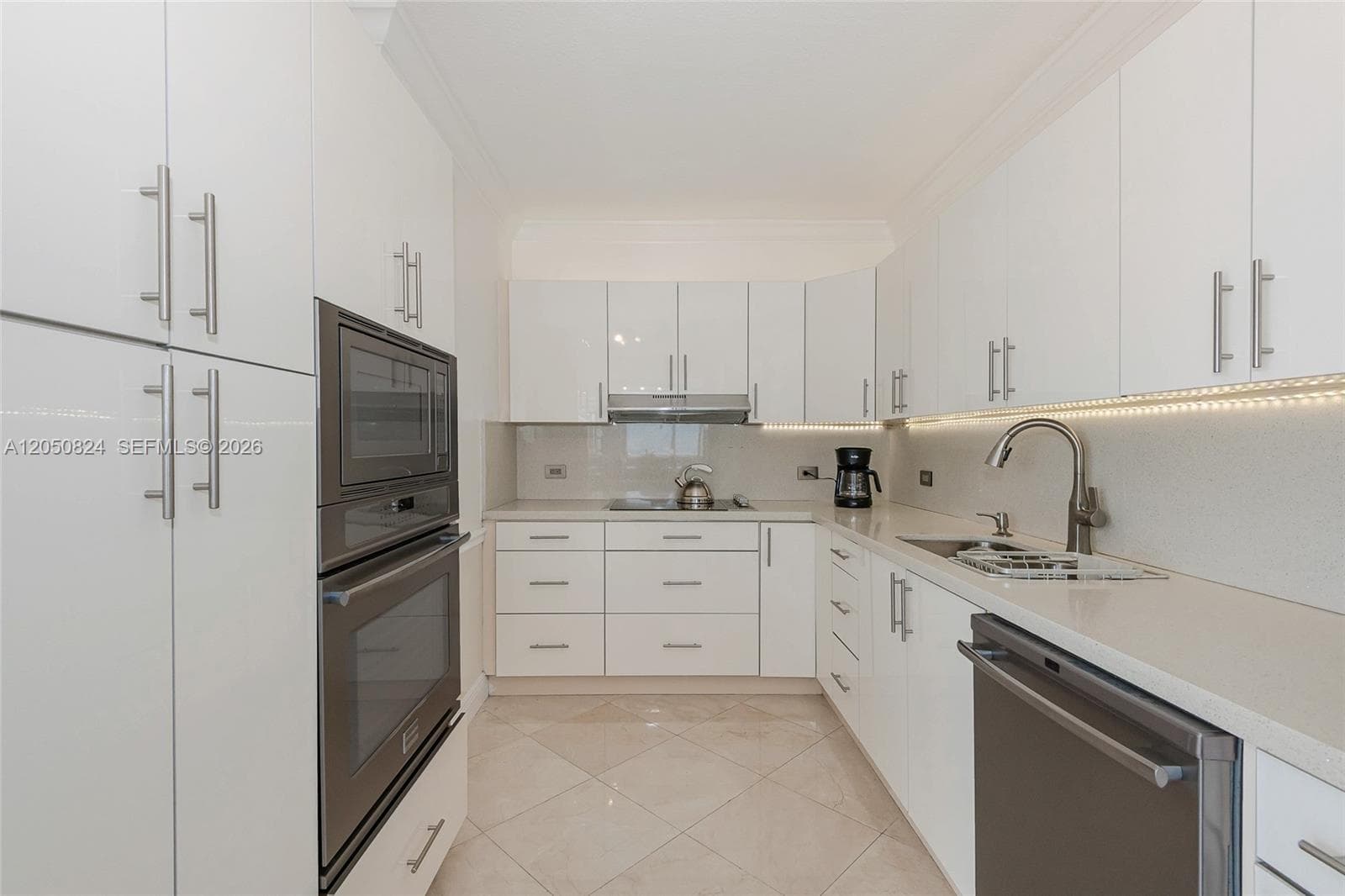 8855 Collins Ave # 8J, Surfside, FL 33154 photo 4