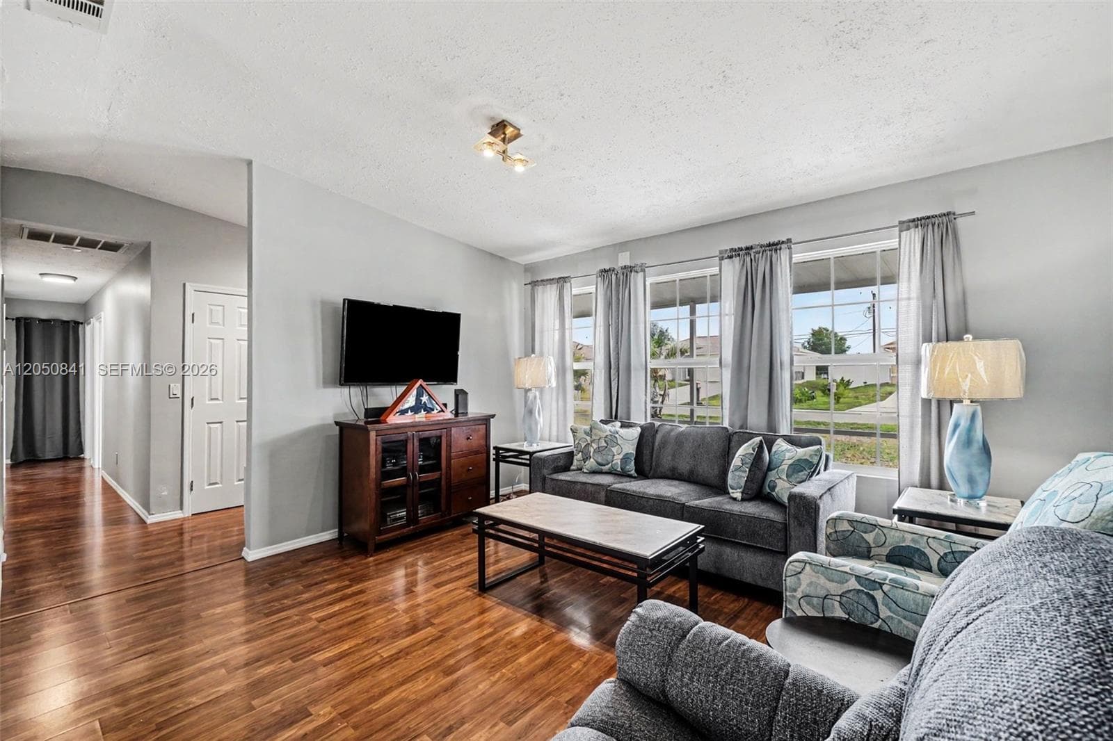 316 SW 19th Ter, Cape Coral, FL 33991 photo 3