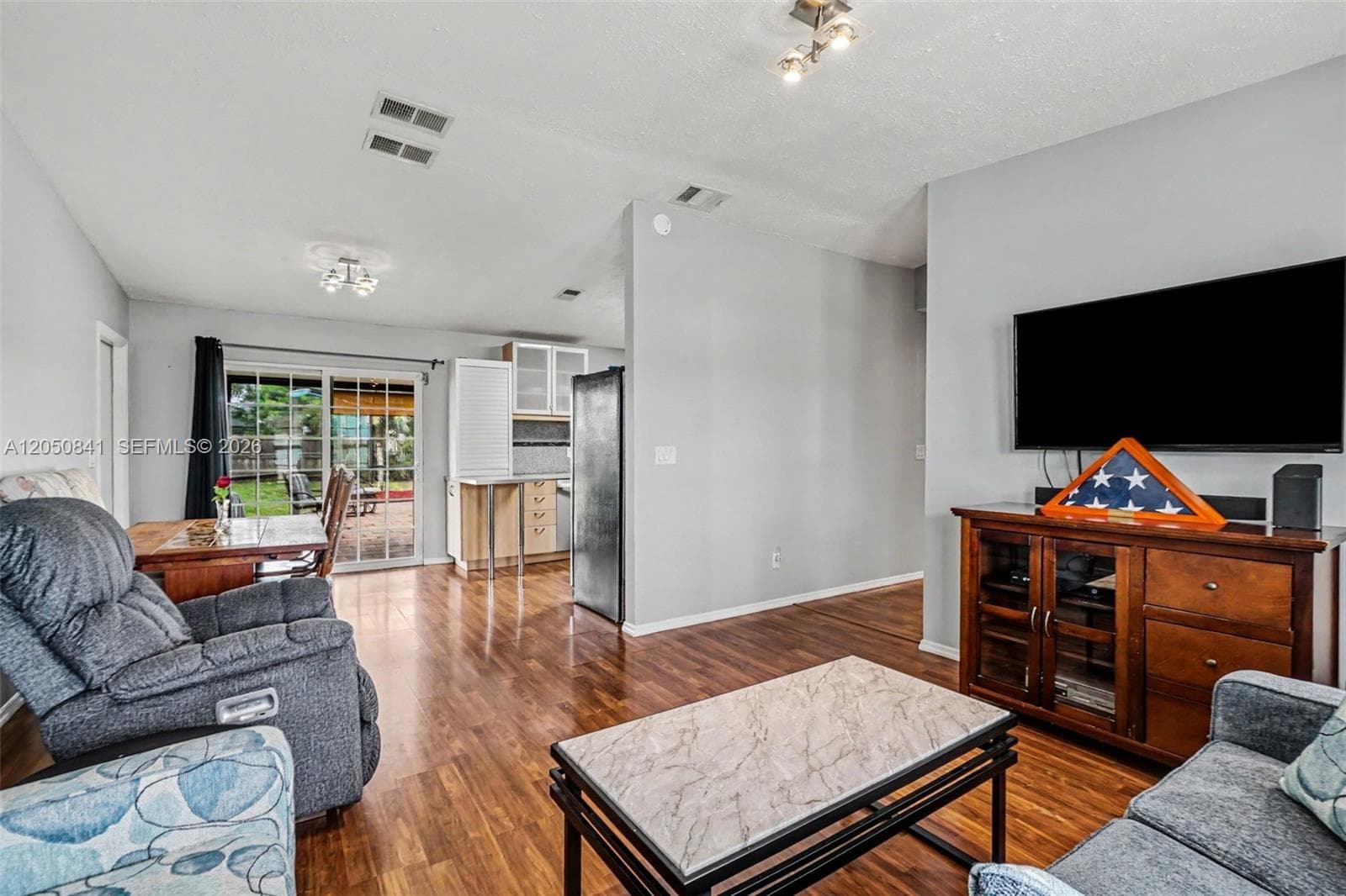316 SW 19th Ter, Cape Coral, FL 33991 photo 5