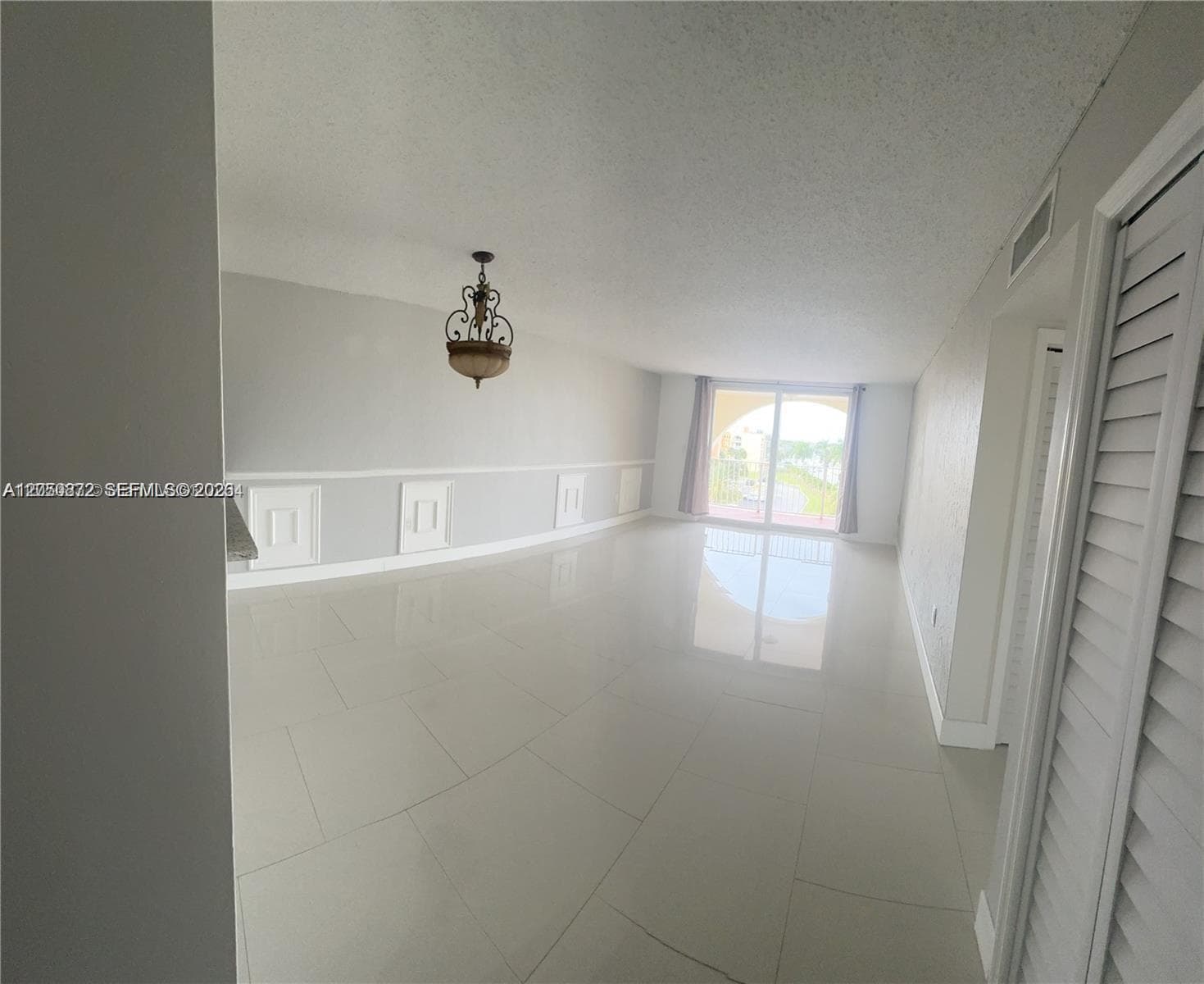 6970 NW 186th St # 3-502, Hialeah, FL 33015 photo 4