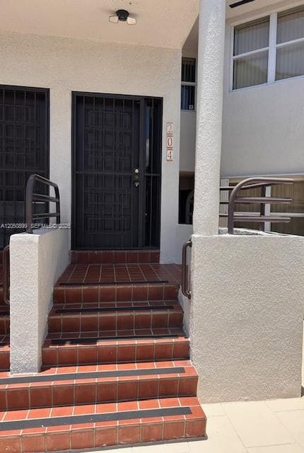 11201 NW 7th St # 204, Sweetwater, FL 33172 photo 2