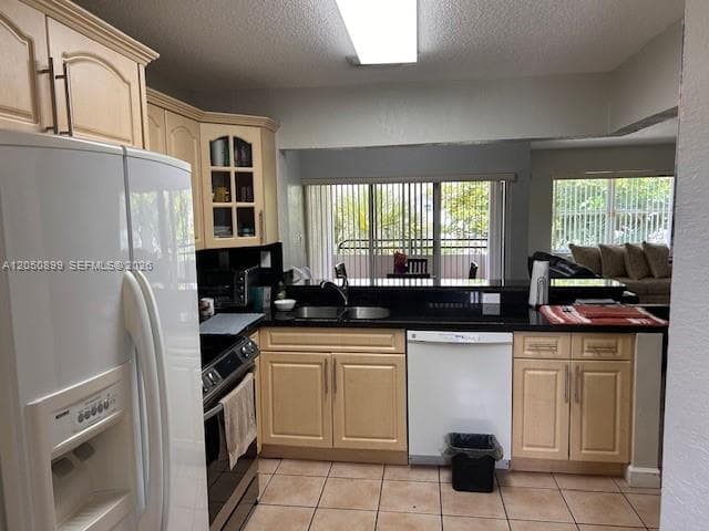 11201 NW 7th St # 204, Sweetwater, FL 33172 photo 3