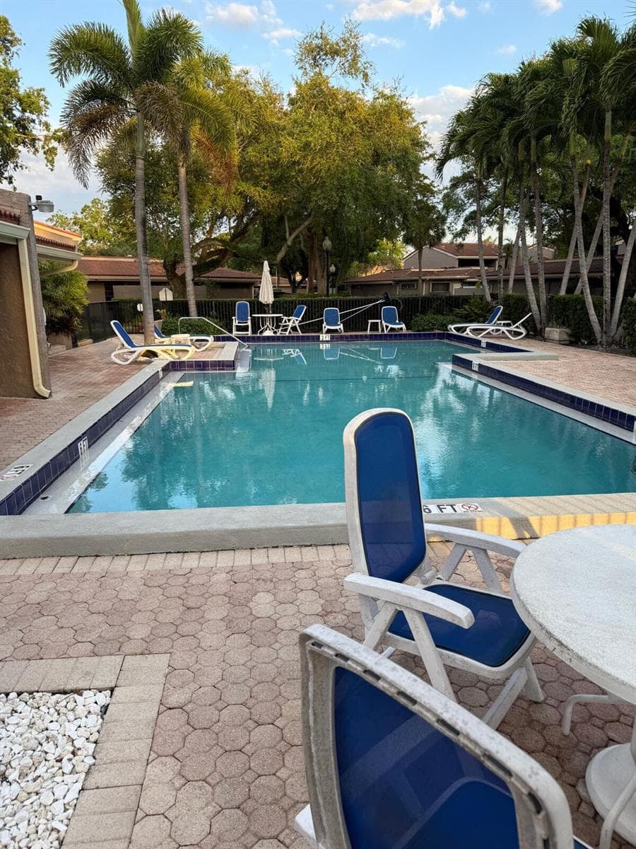802 Saint Andrews Road # 15, Hollywood, FL 33021 photo 2