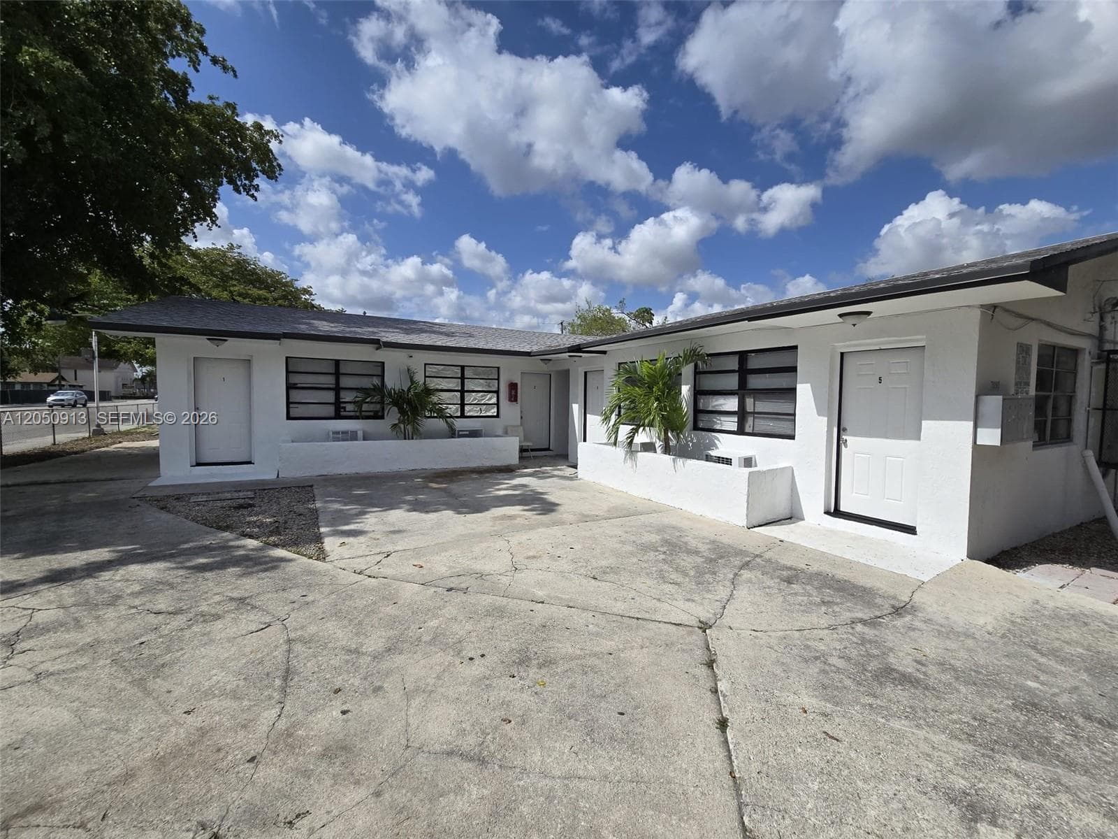 7090 NW 17th Ave # 3, Miami, FL 33147