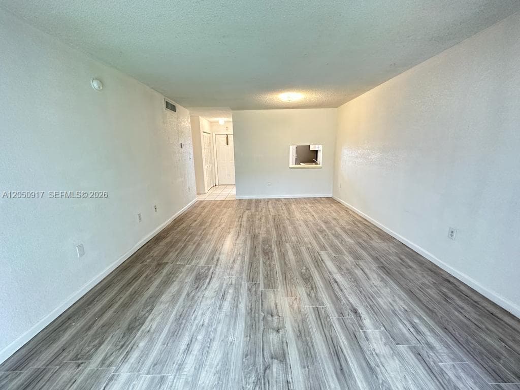 505 NW 177th St # 111, Miami Gardens, FL 33169
