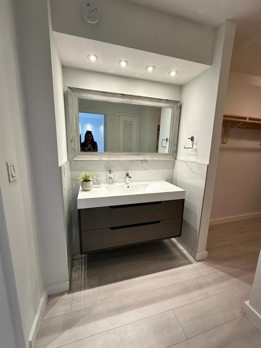800 West Avenue # 637, Miami Beach, FL 33139 photo 5