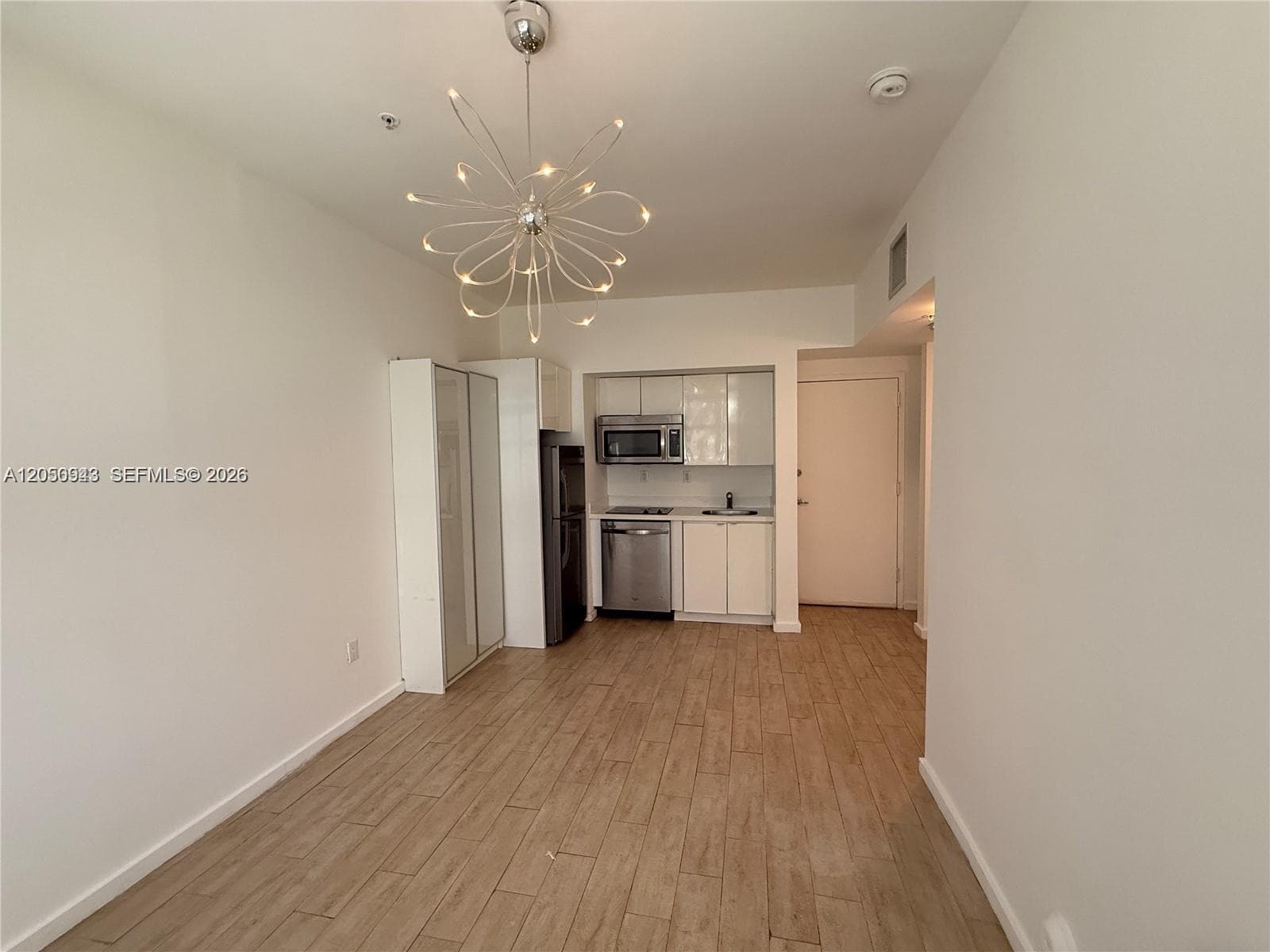 1611 Meridian Ave # 202, Miami Beach, FL 33139 photo 2
